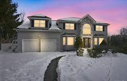 1010 Pine View, New Windsor, NY 12553