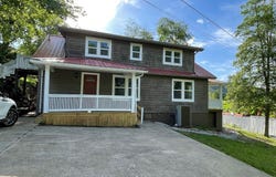 35 Walker-Cornett St, Hazard, KY 41701