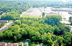 V/L O'Neill Boulevard, Sheffield, OH 44055