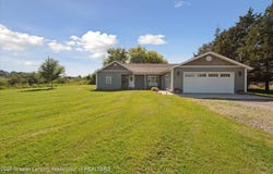 1800 S Aiken Road, Owosso, MI 48867
