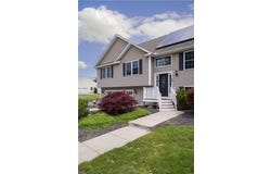 38 Pleasant View Drive, Hopkinton, RI 02832