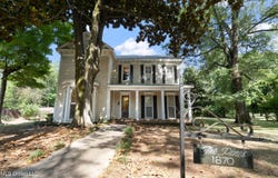 251 S Craft Street, Holly Springs, MS 38635
