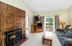 20 Village Dr, Proctor, MN 55810