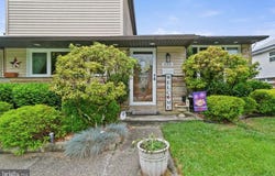 324 WARREN BOULEVARD, BROOMALL, PA 19008