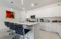 8292 NW 43 Street, Doral, FL 33166