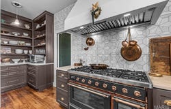 323 White Oaks Lane, Cape Girardeau, MO 63701