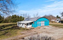 301 S Mechanic St, Brighton, IA 52540