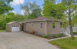 104 E 9th Street, Willow Springs, MO 65793