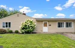 51 TALL PINE LANE, LEVITTOWN, PA 19054