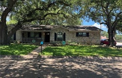 2000 Kirk, Brenham, TX 77833