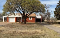709 E N Boundary Highway, Sentinel, OK 73664