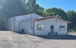 137 Ashli Lane, PARIS, TN 38242