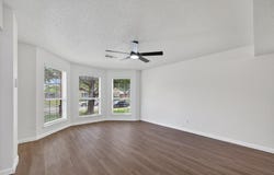 482 Cloverleaf Drive, Lancaster, TX 75146