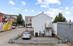 348 S Main St, Fall River, MA 02721