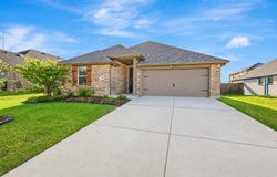 3020 Cliffview Drive, Sanger, TX 76266