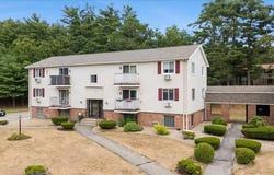 10 Royal Dane Dr, Marshfield, MA 02050