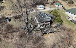 123 Sims Ln, Charleroi Boro, PA 15022