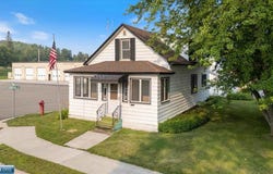 2 1st, Nashwauk, MN 55769