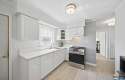 136 Catherine Avenue, Mahwah, NJ 07430