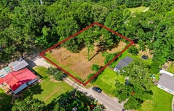 1310 S Franklin Ave, Cleveland, TX 77327