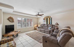 1073 N Paseo Iris, Green Valley, AZ 85614