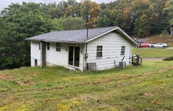 4239 Coal River Rd, ARNETT, WV 25007