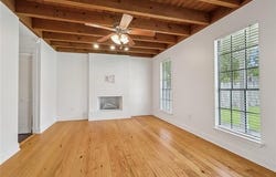 1930 DUPARD Street, Mandeville, LA 70448