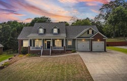 41 River Walk Parkway, Euharlee, GA 30145