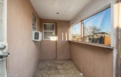 990 Brownlee Avenue, Las Cruces, NM 88005