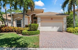 5722 Sterling Lake Drive, Fort Pierce, FL 34951