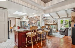 14 El Camino Moraga, Orinda, CA 94563