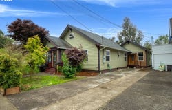 1006 STILLWELL AVE, Tillamook, OR 97141