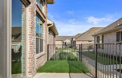 2621 St Helena Lane, Grand Prairie, TX 75054