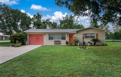 200 Robin Avenue, Sebring, FL 33870