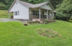 241 Skyline Drive, Oneida, TN 37841