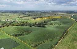 20693 Skahill Rd., Cascade, IA 52033