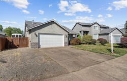851 MEADOW DR, Molalla, OR 97038