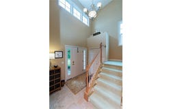 215 Prestwick Drive, Broadview Heights, OH 44147