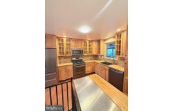 215 ALDERS DRIVE, WILMINGTON, DE 19803