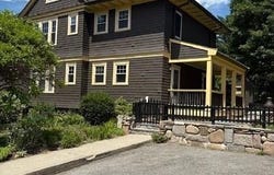 21 Dorothy Ave, Worcester, MA 01606