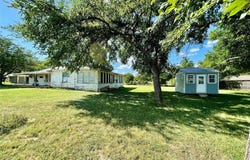 514 W Roosevelt Avenue, Whitney, TX 76692