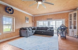 671 W 350 N, Shelbyville, IN 46176