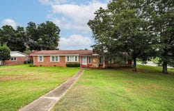 300 Webster St, Muscle Shoals, AL 35661