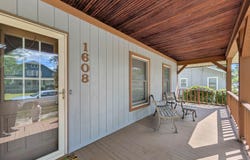 1608 N Oakley Street, Saginaw, MI 48602