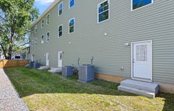 590 W THIRTIETH STREET, WILMINGTON, DE 19802