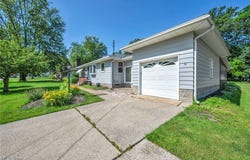 154 Walnut Drive, Amherst, OH 44001