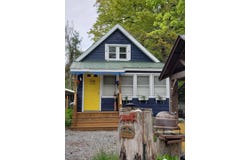 139 Third Ave, Caroga Lake, NY 12032