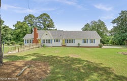2411 S Nc 11 Highway, Rose Hill, NC 28458
