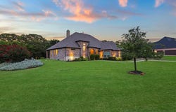 1090 Stone Trail Lane, Cross Roads, TX 76227