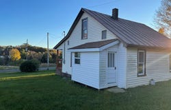 16738 Highlands Pkwy, Whitetop, VA 24292-2467